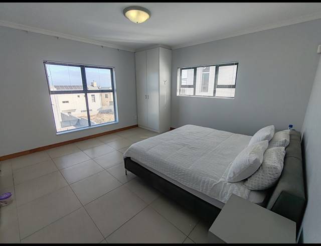 5 BEDROOM HOUSE FOR SALE IN CALYPSO BEACH